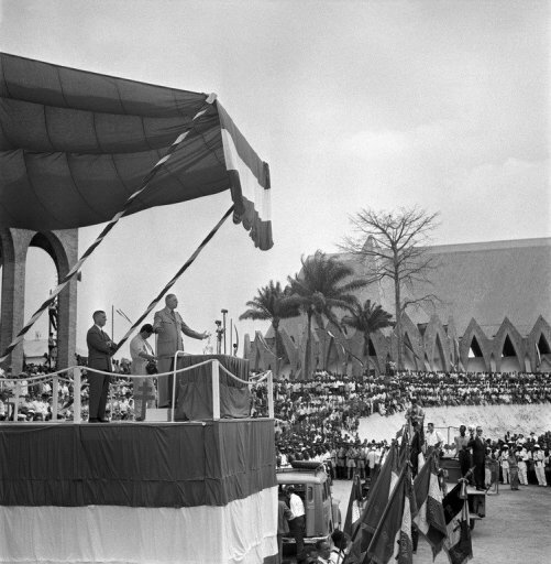 1958 De gulle in Brzzaville announces a new constitution that will grant the French overseas territories self government. In 1958 the constituent parts of French Equatorial Africa became self governing republic to gain full independence in 1960.